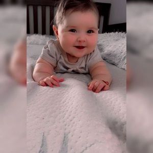 Meet your Posher, Enelia